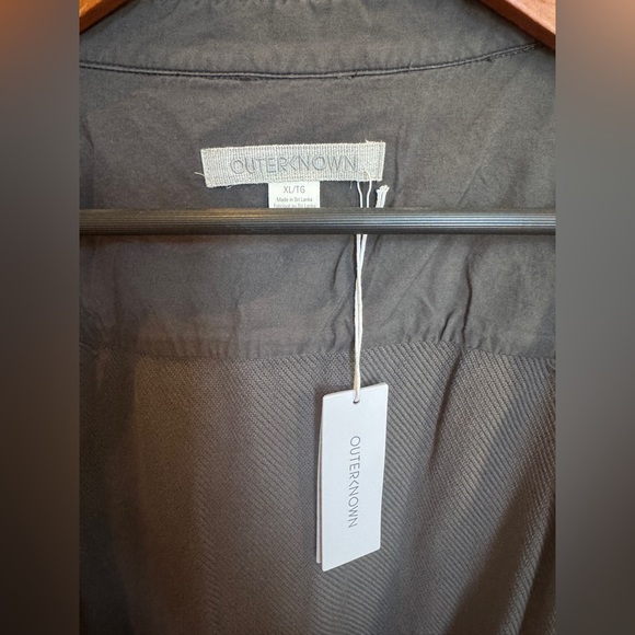 Men's Outerknown blanket shirt, NWT, XL, dark gray. - Picture 5 of 7